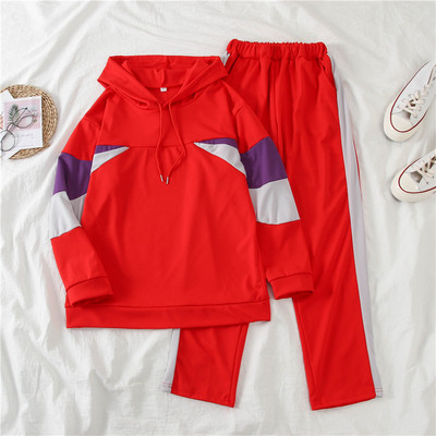 Αθλητικό γυναικείο σετ  - φούτερ με κουκούλα και κλασικό παντελόνι