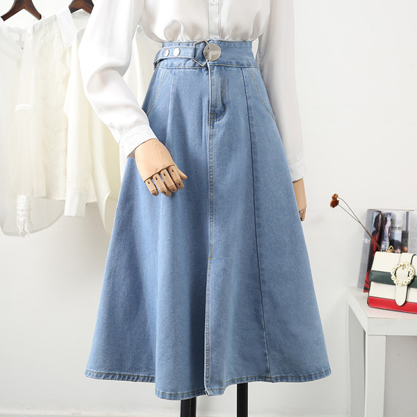 Väljalõigatud mudel kõrge vöökohaga naiste teksaseelik