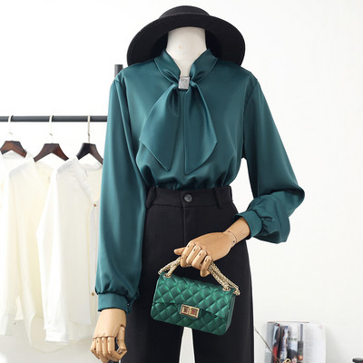 Naiste pikkade varrukatega satiinsärk - retro stiilis