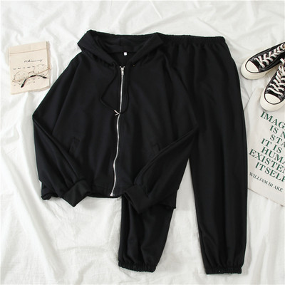 Puhas kaheosaline spordikomplekt - kapuutsiga dressipluus ja püksid