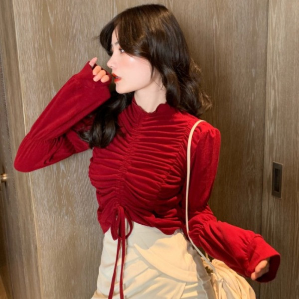 Модерна дамска блуза с набрана предна част и връзки 