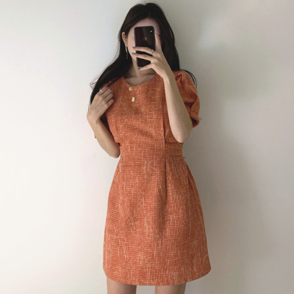 Naiste sügisene moodne lühikeste varrukatega A-line kleit