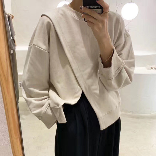 Naiste vabaaja pluus ümmarguse kaelusega ja ülekandega eest