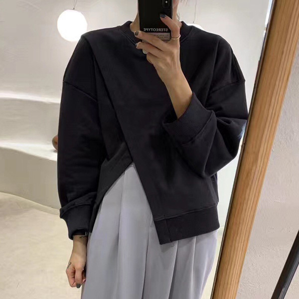 Naiste vabaaja pluus ümmarguse kaelusega ja ülekandega eest