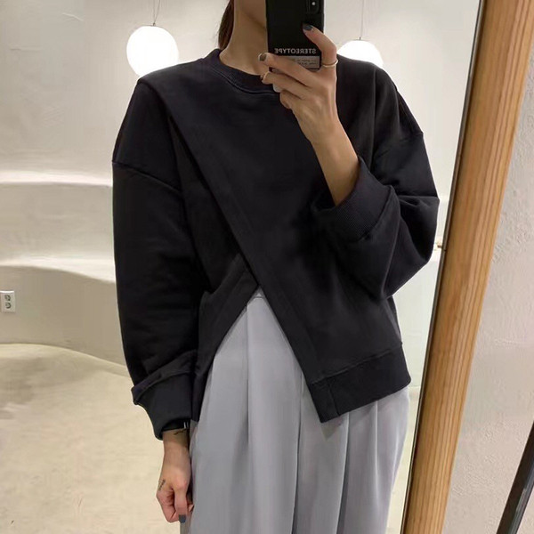 Naiste vabaaja pluus ümmarguse kaelusega ja ülekandega eest