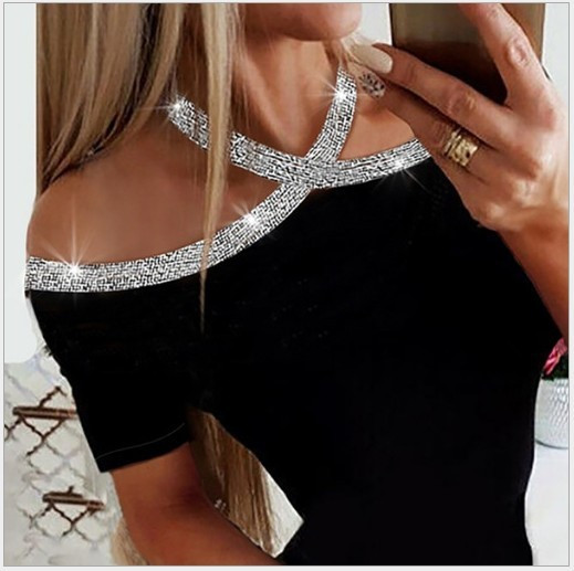 Lezser női blúz csupasz vállakkal, fényes hatással