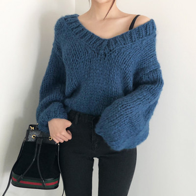 Γυναικείο χειμωνιάτικο πουλόβερ με λαιμόκοψη - φαρδύ μοντέλο