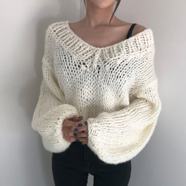 Naiste spits-kaelusega talvekampsun - tasuta mudel