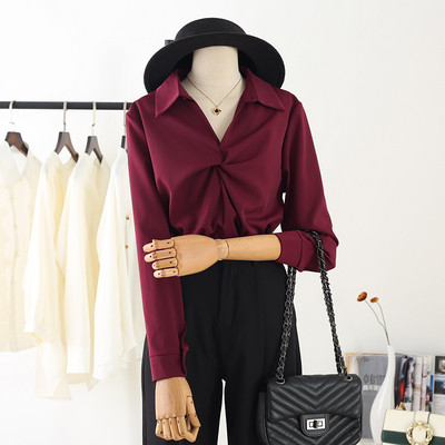 Модерна дамска риза с дълъг ръкав и шпиц деколте