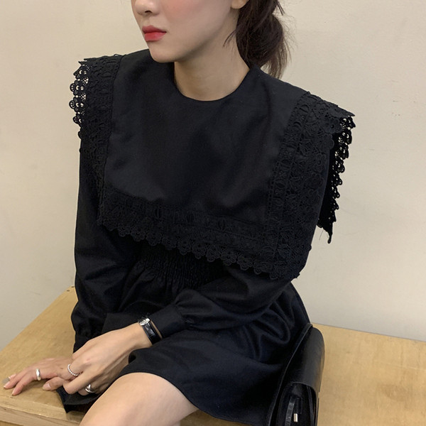 Retro stiilis elastse vöökohaga naiste kleit - lõikega mudel