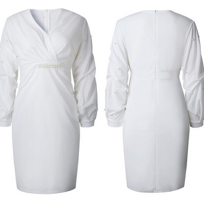 Stiilne naiste kleit pärlite ja spitsikaelusega