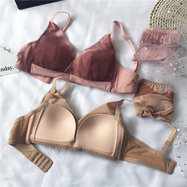 Kaheosaline intiimpesu komplekt - rinnahoidja ja bikiinid