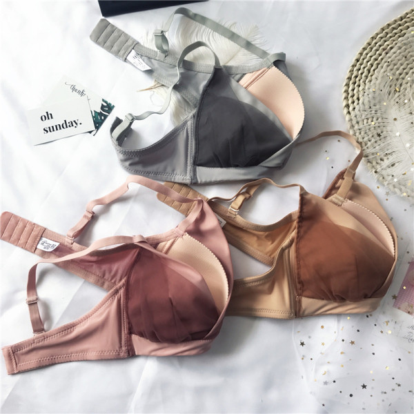 Kaheosaline intiimpesu komplekt - rinnahoidja ja bikiinid