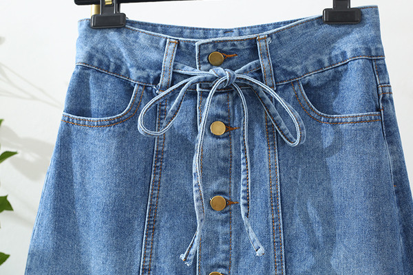 Naiste teksaseelik vöö ja A-kujuliste nööpidega