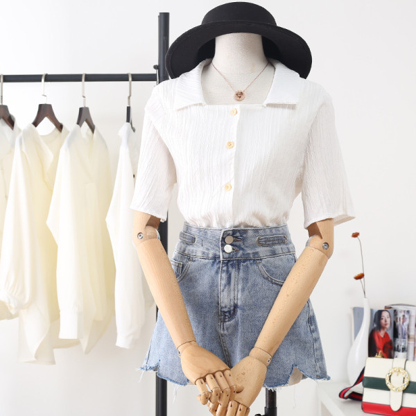 Uue mudeli naiste särk 3/4 varrukate ja kandilise kaelusega