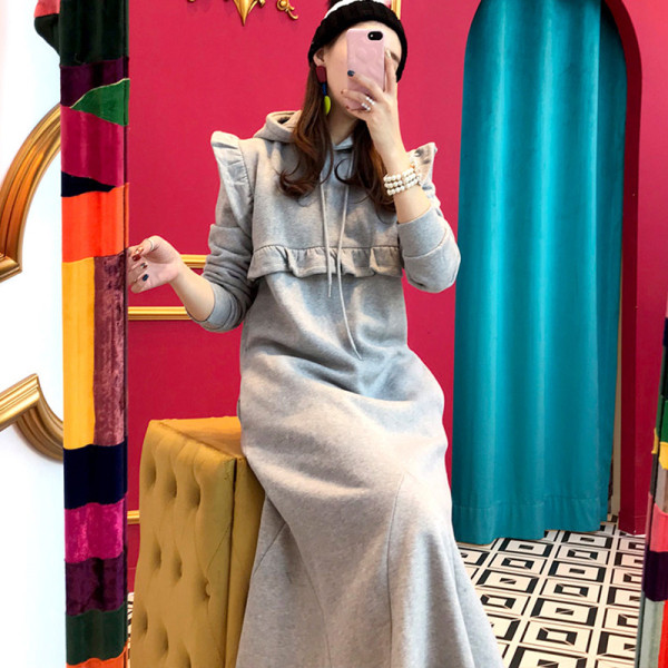 Naiste vabaajakleidi pikk kapuutsiga mudel