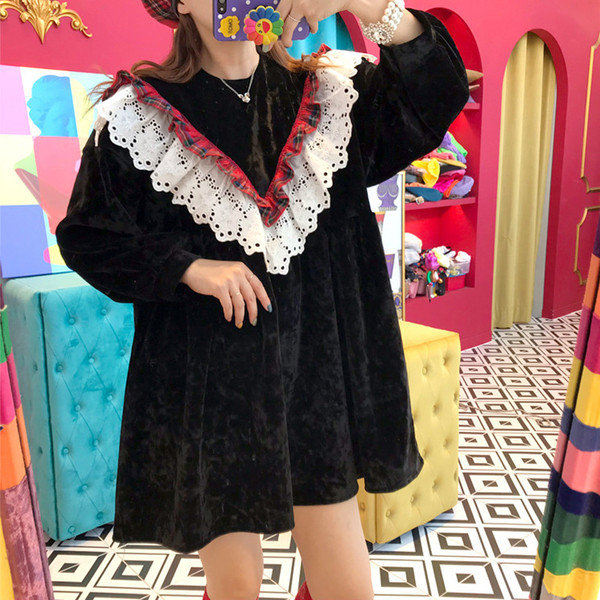 Naiste vabaaja kleit pitsiga - lai mudel