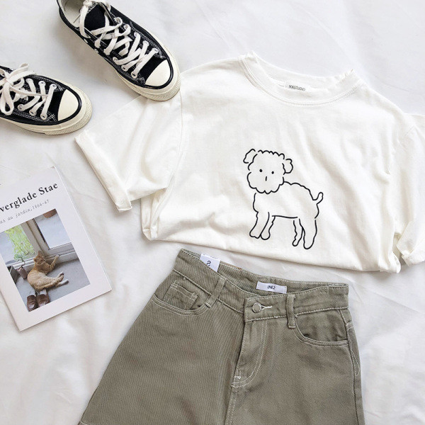 Naiste puuvillane valge lühikeste varrukate ja koeraaplikatsiooniga T-särk