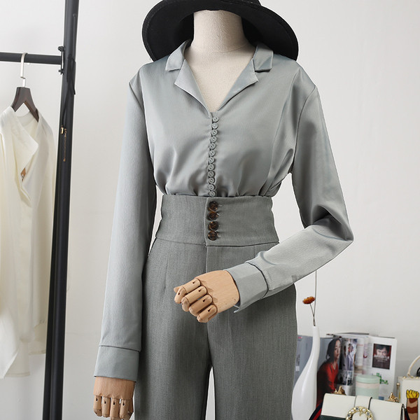 Модерна дамска риза с шпиц деколте,дълъг ръкав и копчета - ретро стил