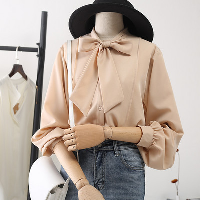 Stiilne naiste särk paela ja pikkade šifoonist varrukatega