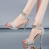 Uus mudel ökoseemisnahast elegantsetest sandaalidest kontsa ja metallelementidega