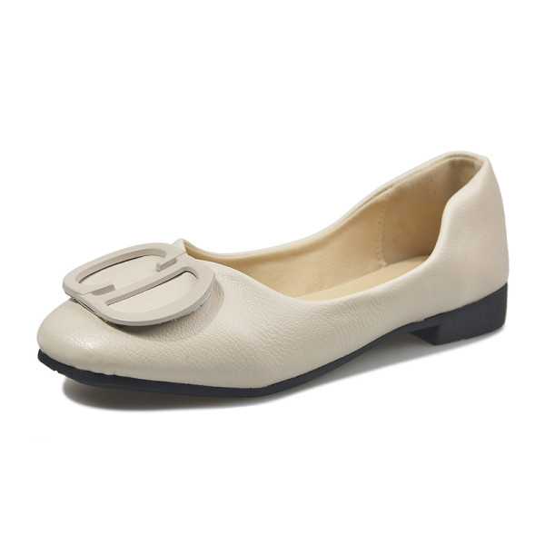 Madala talla ja metallelementidega vabaaja mokassiinid