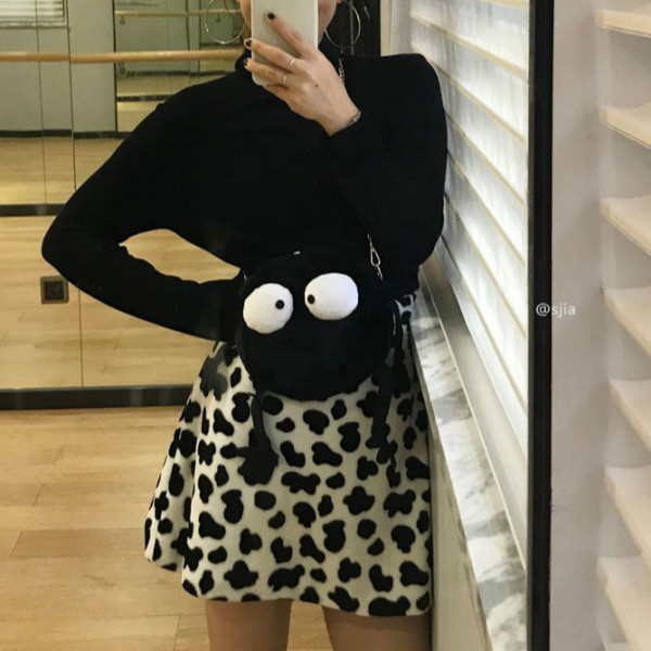 Naiste vabaaja sügisseelik A-joon must-valge