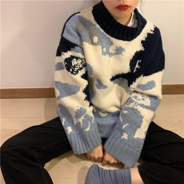 Есенно-зимен дамски пуловер -дълъг модел с обло деколте 