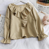 Moodne naiste särk spitsikaelusega, lokkide ja pikkade varrukatega