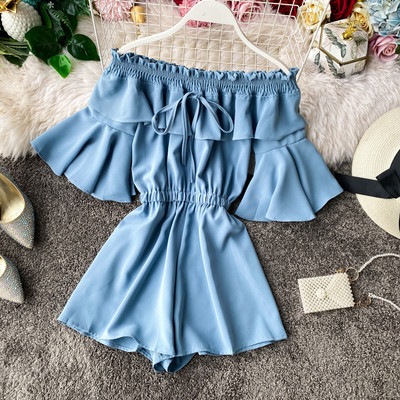 Ежедневен дамски гащеризон с връзки на талията и голи рамене 