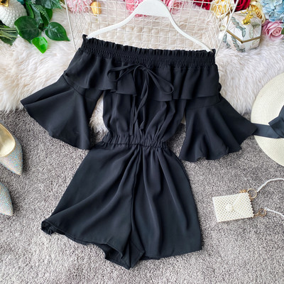 Ежедневен дамски гащеризон с връзки на талията и голи рамене 