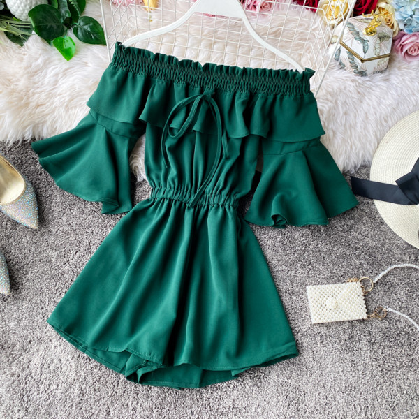 Ежедневен дамски гащеризон с връзки на талията и голи рамене 