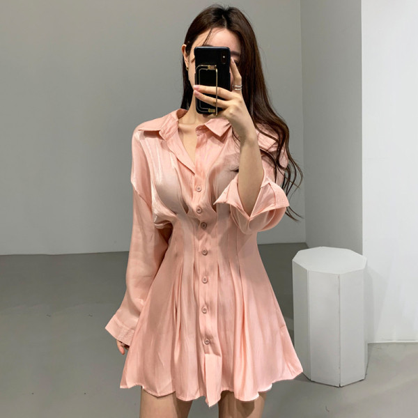 Női ruha típusú ing szabású modell klasszikus gallérral