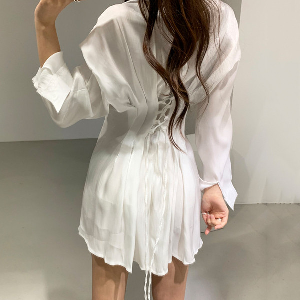 Női ruha típusú ing szabású modell klasszikus gallérral