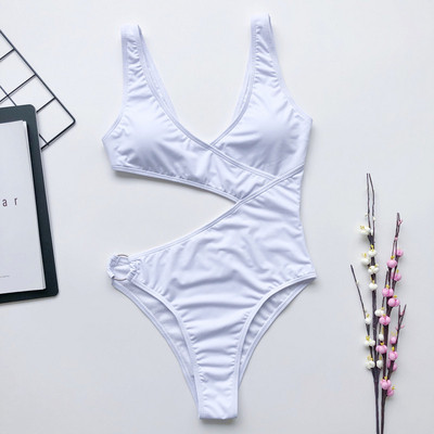 Актуален цял бански с изрязани части и метална халка