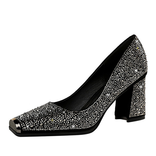 Stiilsed ökoseemisnahast ja kivikestest paksu kontsaga kingad