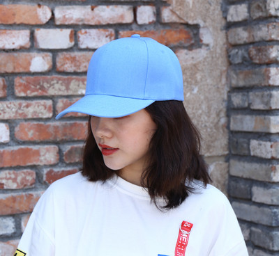 Naiste reguleeritav pesapallimüts