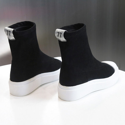 Naiste vastuolulised-vabaaja saapad ökoseemisnahast lameda tallaga