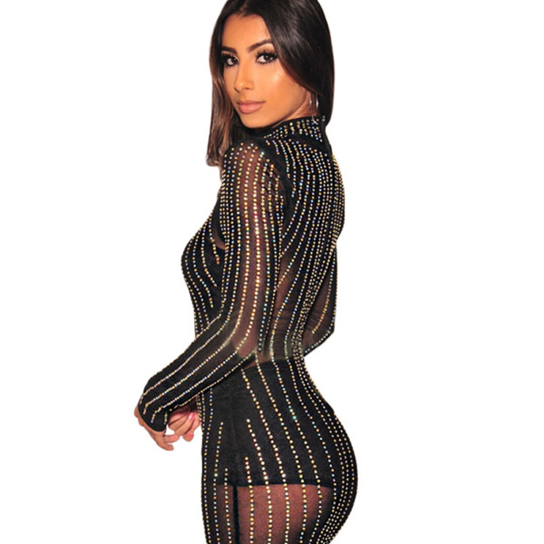 Praegune naiste läbipaistva kleidiga liibuv mudel kõrge krae, pikkade varrukate ja kivikestega