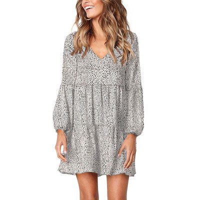 Praegune V-kaelusega, pikkade varrukate ja loomamustriga naiste kleit