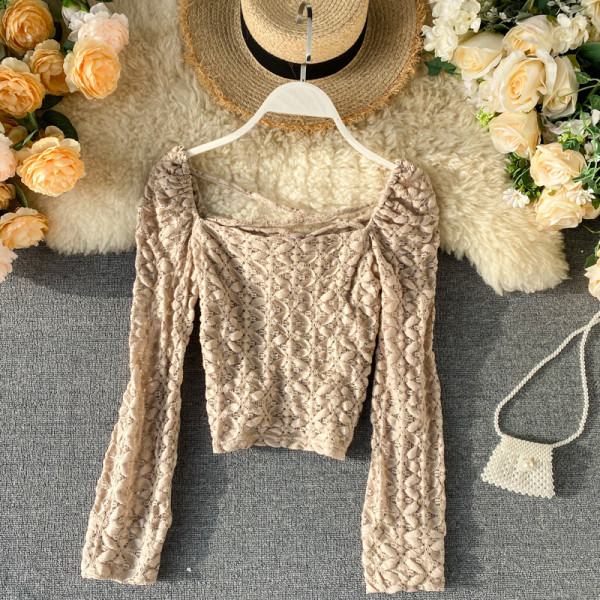 Naiste kandilise dekoltee ja ristsidemetega pitspluus