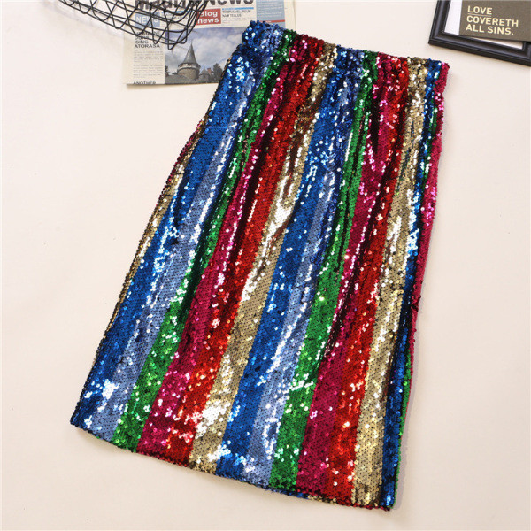 Värviline naiste keskmise pikkusega, kõrge vöökoha ja litritega seelik