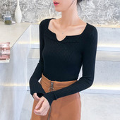 Κλασικό μοντέλο γυναικείο πουλόβερ με τα μακριά μανίκια