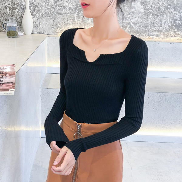 Κλασικό μοντέλο γυναικείο πουλόβερ με τα μακριά μανίκια