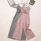 Peenikeste rihmade ja vöökoha lipsudega ruuduline naiste kombinesooni lai mudel