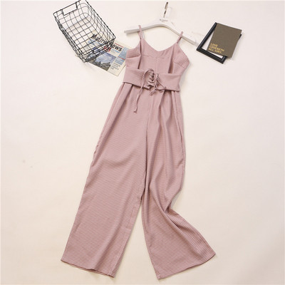 Peenikeste rihmade ja vöökoha lipsudega ruuduline naiste kombinesooni lai mudel