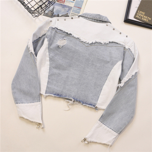 Női farmerdzseki széles modell, ujjain cipzárral