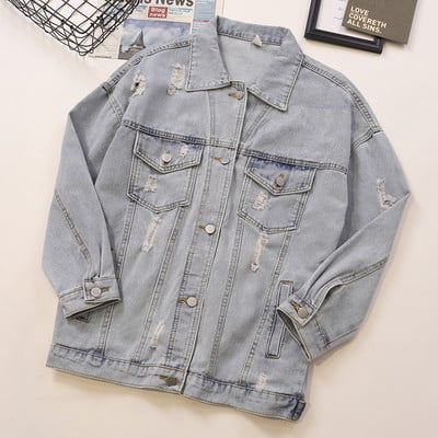 Lezser farmerdzseki széles modell szakadt motívumokkal és zsebekkel