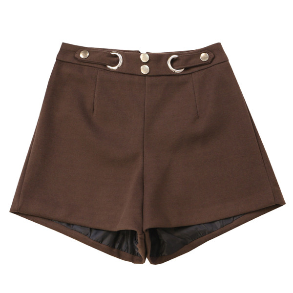 Stiilsed kõrge vöökoha ja metallelementidega naiste lühikesed püksid