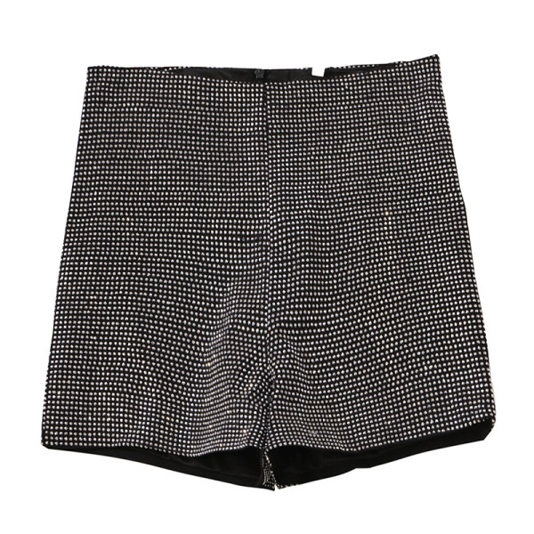 Uus kõrge vöökoha ja metallist aasadega naiste lühikeste pükste mudel